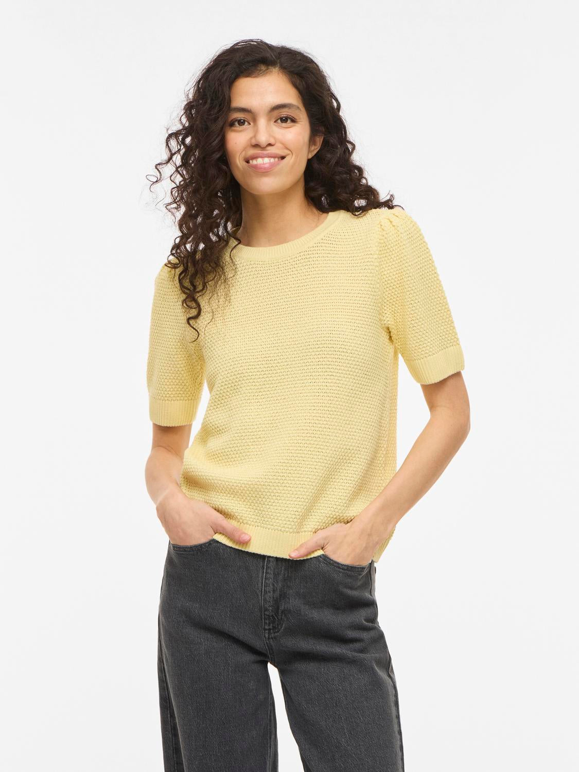 model_shot-front